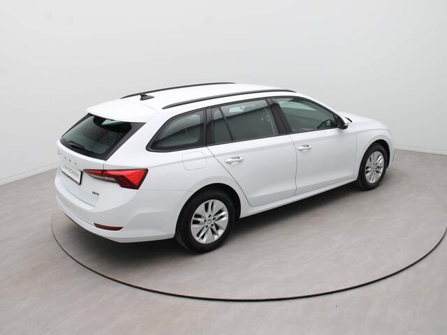 Skoda OCTAVIA 111pk e-TSI Ambition DSG/AUTOMAAT Carplay | Climate | Cruise | Stoelverwarming