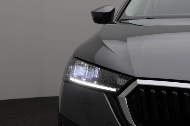 Skoda OCTAVIA Combi 1.0 e-TSI 110PK DSG Ambition | Navi | Camera | Stoelverwarming | 17 inch | Virtual Cockpit | Cruise | Clima | Apple Carplay / Android Auto