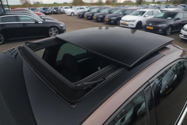 Skoda OCTAVIA 1.0 TSI Greentech Business Edition 116PK Panoramadak 16 inch Panoramadak Navigatie Clima Cruise Parkeersensor Carplay Android LED