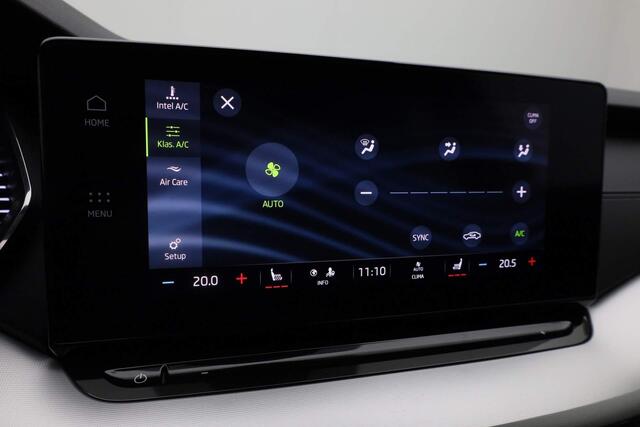 Skoda OCTAVIA Combi 1.0 e-TSI 110PK DSG Ambition | Navi | Camera | Stoelverwarming | Cruise | Clima | 17 inch | Apple Carplay / Android Auto