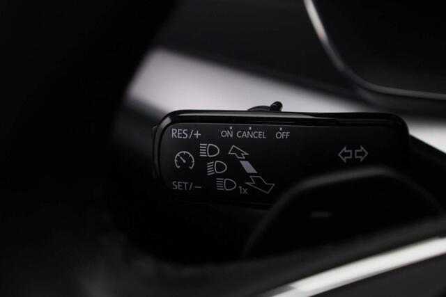 Skoda OCTAVIA Combi 1.0 e-TSI 110PK DSG Ambition | Navi | Camera | Stoelverwarming | Cruise | Clima | 17 inch | Apple Carplay / Android Auto