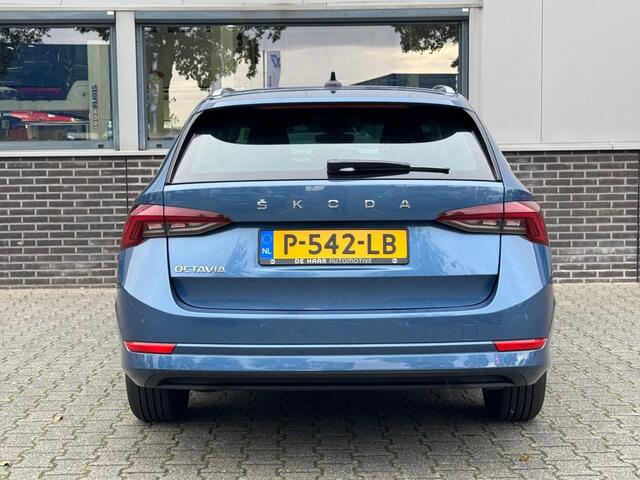 Skoda OCTAVIA 2.0 TDI Greentech Style 150PK - LED - Stoelverwarm. - Navigatie