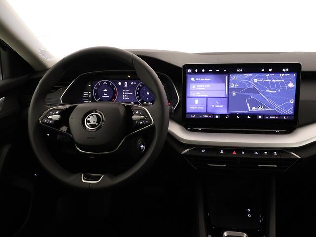 Skoda OCTAVIA Combi 1.5 TSI e-TEC MHEV 115 7DSG First Edition | Chromen grille | Climatronic, elektronische airconditioning met twee zones | Cruise control met speedlimiter