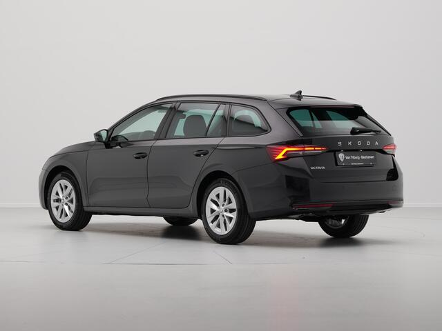 Skoda OCTAVIA Combi 1.5 TSI 115 6MT Business Edition Plus | Achteruitrijcamera | Achteruitrijcamera | Chromen grille