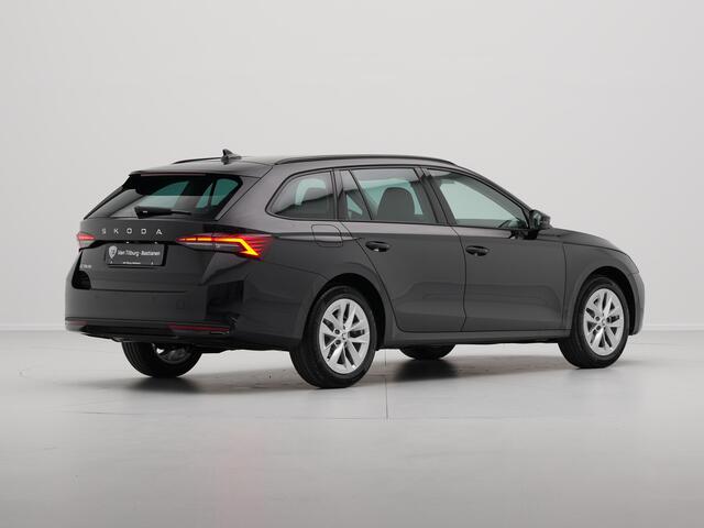 Skoda OCTAVIA Combi 1.5 TSI 115 6MT Business Edition Plus | Achteruitrijcamera | Achteruitrijcamera | Chromen grille