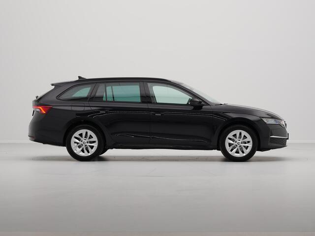 Skoda OCTAVIA Combi 1.5 TSI 115 6MT Business Edition Plus | Achteruitrijcamera | Achteruitrijcamera | Chromen grille