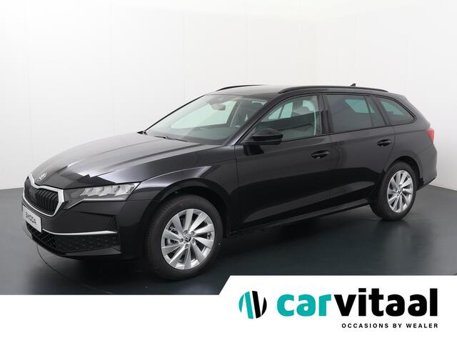Skoda OCTAVIA Combi First Edition 1.5 TSI 115 pk DSG | Automaat | Elektrische achterklep | Navigatie | Adaptieve cruise control | 17'' Lichtmetalen velgen | Camera |