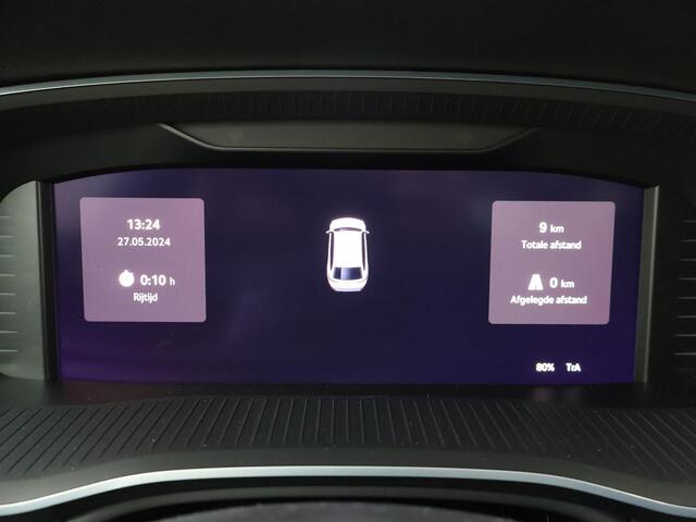 Skoda OCTAVIA Combi First Edition 1.5 TSI 115 pk DSG | Automaat | Elektrische achterklep | Navigatie | Adaptieve cruise control | 17'' Lichtmetalen velgen | Camera |