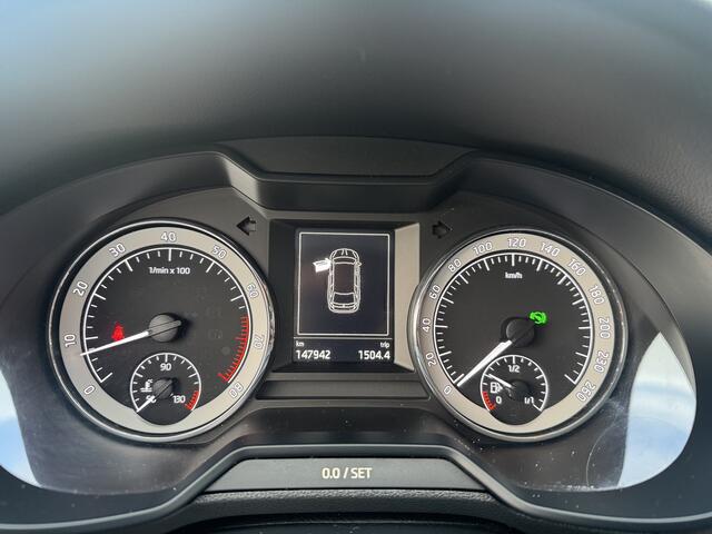 Skoda OCTAVIA Combi 1.2 TSI Autom/Tiptr DSG Greentech Edition Businessline Stoelverw/Clima/Navi