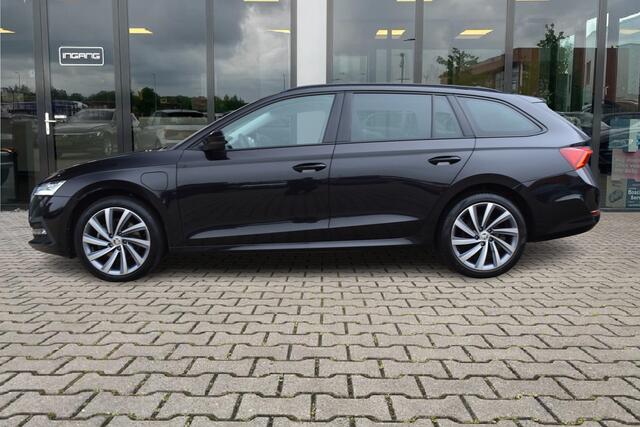 Skoda OCTAVIA Combi 1.4 TSI iV PHEV Business Edition Plus | Dealer Onderhouden | Pano | Camera |
