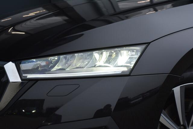 Skoda OCTAVIA Combi 1.4 TSI iV PHEV Business Edition Plus | Dealer Onderhouden | Pano | Camera |