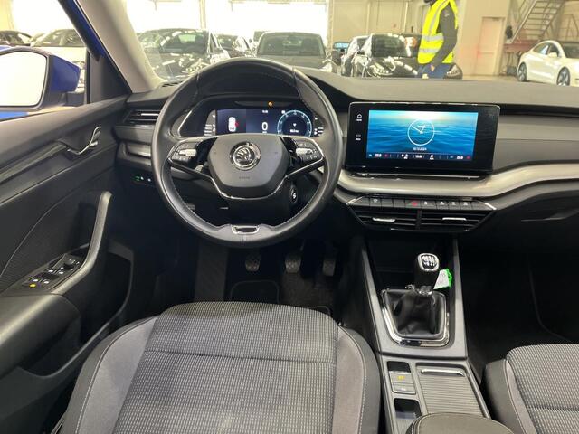 Skoda OCTAVIA Combi 1.0 TSI Ambition NL AUTO | PDC | NIEUWE TYPE! CARPLAY | LMV |