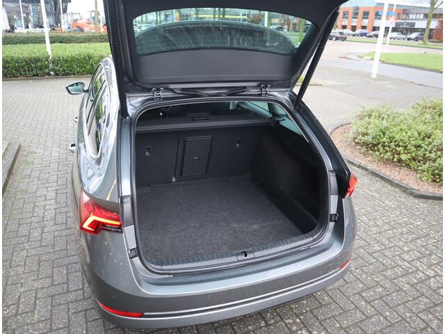 Skoda OCTAVIA Combi 1.0 TSI Business Edition Plus Business