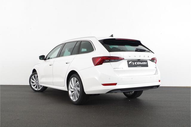 Skoda OCTAVIA Combi 1.4 TSI iV PHEV Style > 204pk | 2025 | 18 inch | Camera | op voorraad! | 3528 | Lease ook mogelijk!