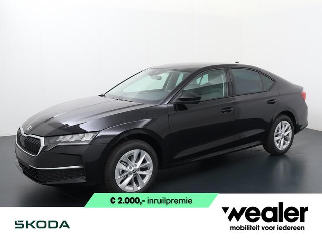 Skoda OCTAVIA First Edition 1.5 TSI m-HEV 115 pk DSG | Automaat | Navigatie | Adaptieve cruise control | Apple Carplay/Android Auto | 17" lichtmetalen velgen |