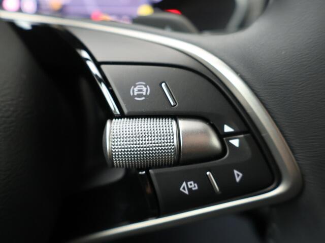 Skoda OCTAVIA First Edition 1.5 TSI m-HEV 115 pk DSG | Automaat | Navigatie | Adaptieve cruise control | Apple Carplay/Android Auto | 17" lichtmetalen velgen |