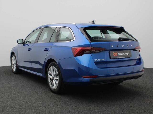 Skoda OCTAVIA Combi 1.5 e-TSI Business Edition Plus 150PK DSG Navi, Keyless, Virtual Pedal, Achteruitrijcamera, Adaptieve Cruise Controle, 17" LM Velgen