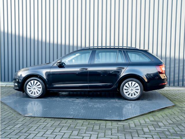 Skoda OCTAVIA Combi 1.0 TSI DSG Greentech Ambition | Parkeersensoren V&A | Apple Carplay | Navi | Prijs Rijklaar!!