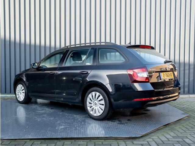 Skoda OCTAVIA Combi 1.0 TSI DSG Greentech Ambition | Parkeersensoren V&A | Apple Carplay | Navi | Prijs Rijklaar!!