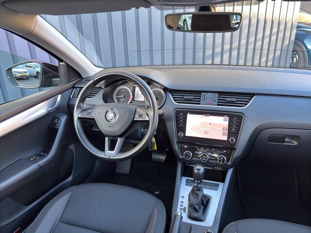 Skoda OCTAVIA Combi 1.0 TSI DSG Greentech Ambition | Parkeersensoren V&A | Apple Carplay | Navi | Prijs Rijklaar!!