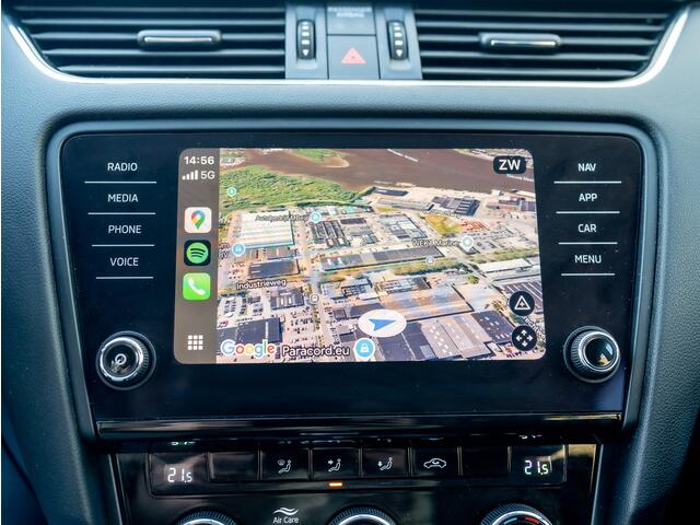 Skoda OCTAVIA Combi 1.0 TSI DSG Greentech Ambition | Parkeersensoren V&A | Apple Carplay | Navi | Prijs Rijklaar!!