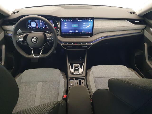Skoda OCTAVIA Combi 1.5 TSI 150pk DSG/AUT Facelift MHEV Business Edition Plus Wegklapbare trekhaak, Camera, Winterpakket