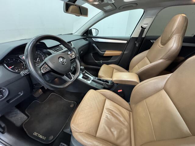 Skoda OCTAVIA Combi 1.4 TSI Greentech Style Businessline?Panoramadak?Sportstoelen?Stoelverwarming?Leder Bekleding?Apple Carplay?DSG?