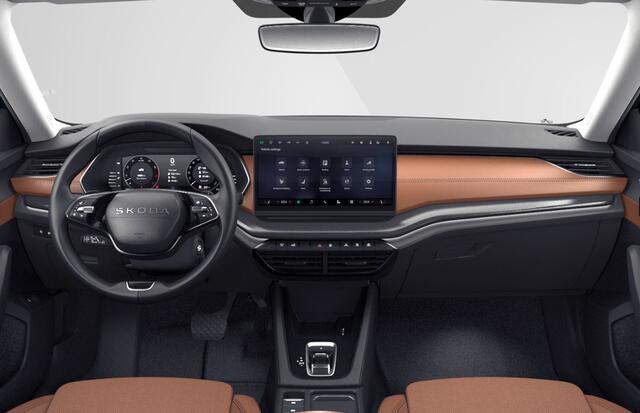 Skoda OCTAVIA Combi 1.5 TSI MHEV Business Edition Plus Suite cognac / Trekhaak / Panorama-schuif-/kanteldak / Chrome pakket /Light & view pakket / 18"lichtmetalen velgen / Dodehoeksensor / Winter pakket / ¤2000 Inruilpremie