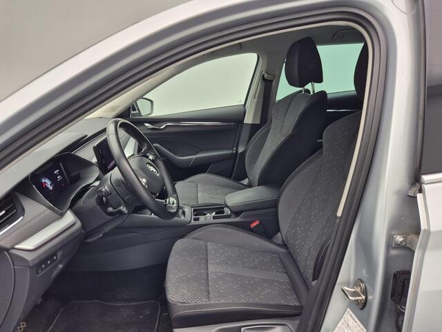 Skoda OCTAVIA Combi 1.0 TSi 110 Pk Business Edition Plus | Full LED | Trekhaak | 18 Inch | Privacy Glass | Navigatie | Adaptive Cruise | 94.273 Km!!