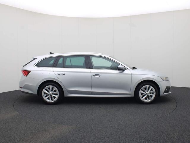 Skoda OCTAVIA Combi 1.0e-TSI/110PK Business Edition Plus DSG · Navigatie · Parkeersensoren · Stoelverwarming · Garantie tot juni 2027 of 100000km