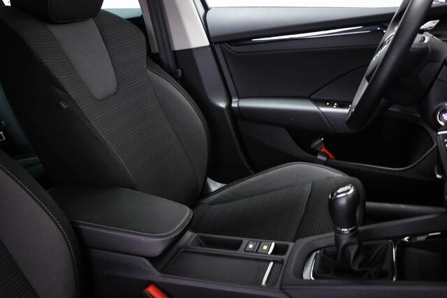 Skoda OCTAVIA Combi 1.0 TSI Business Edition | LED | STOELVERWARMING | 17"