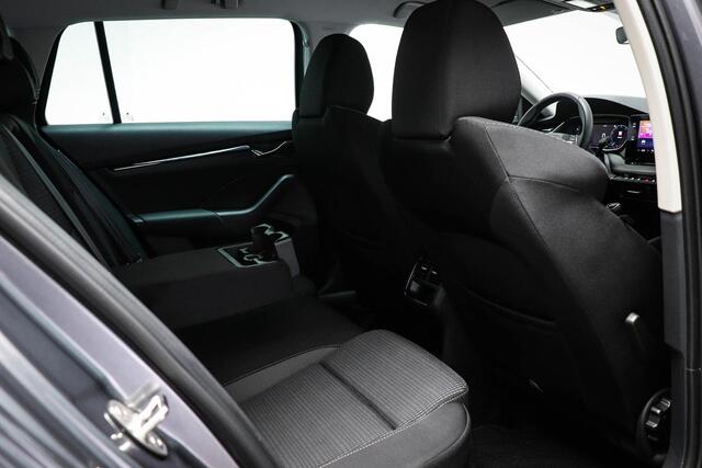Skoda OCTAVIA Combi 1.0 TSI Business Edition | LED | STOELVERWARMING | 17"