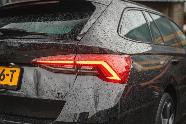 Skoda OCTAVIA 1.4 TSI RS IV PANO 245PK ALCANTARA