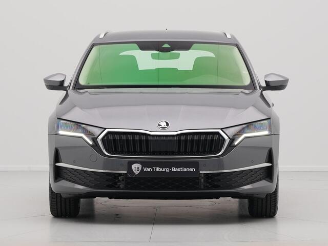 Skoda OCTAVIA Combi 1.5 TSI e-TEC MHEV 115 7DSG First Edition | Achteruitrijcamera | Chromen grille | Chromen raamlijsten