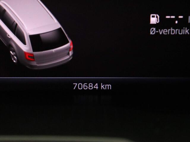 Skoda OCTAVIA Combi TSI 150pk Greentech Sport Business DSG/AUTOMAAT Adapt. cruise | Climate | Navi | Panoramadak | Parksens. v+a