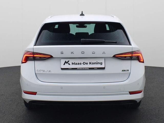 Skoda OCTAVIA Combi 1.0e-TSI/110PK Business Edition Plus DSG · Navigatie · Parkeersensoren · Stoelverwarming · Garantie tot november 2027 of 100000km
