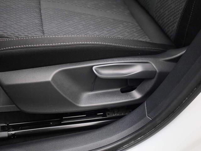 Skoda OCTAVIA Combi 1.0e-TSI/110PK Business Edition Plus DSG · Navigatie · Parkeersensoren · Stoelverwarming · Garantie tot november 2027 of 100000km
