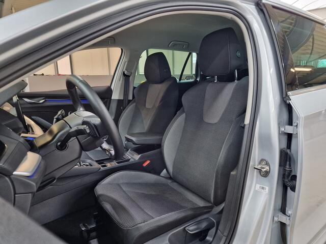 Skoda OCTAVIA Combi 1.0 e-TSI 110pk DSG/AUT Business Edition | Camera | Cruise control | Stoelen verw. | LED