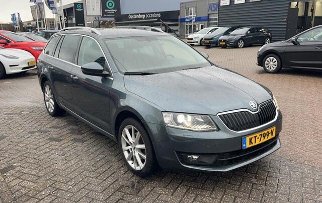 Skoda OCTAVIA Combi 1.0 TSI 116pk Greentech Style Business DSG / Navigatie / Xenon / Stoelverwarming / Trekhaak