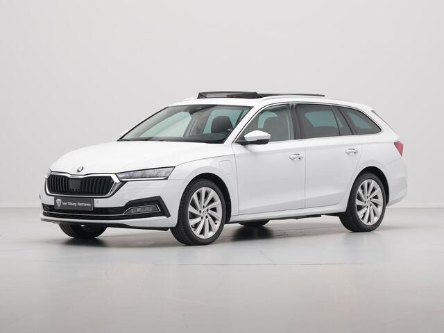 Skoda OCTAVIA Combi 1.4 TSI iV 218pk PHEV Style Trekhaak Panorama Canton Acc