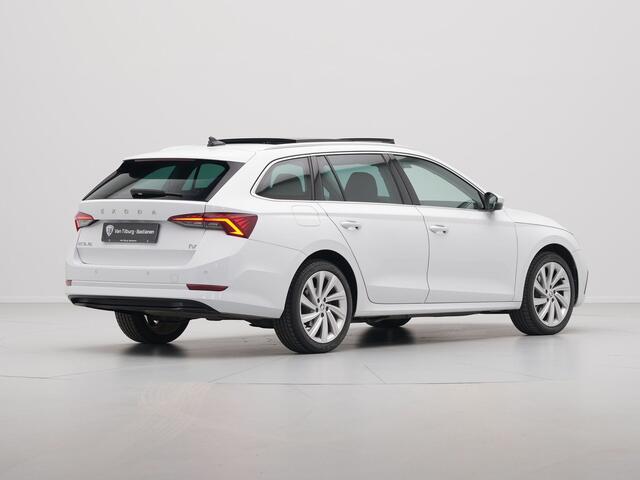 Skoda OCTAVIA Combi 1.4 TSI iV 218pk PHEV Style Trekhaak Panorama Canton Acc
