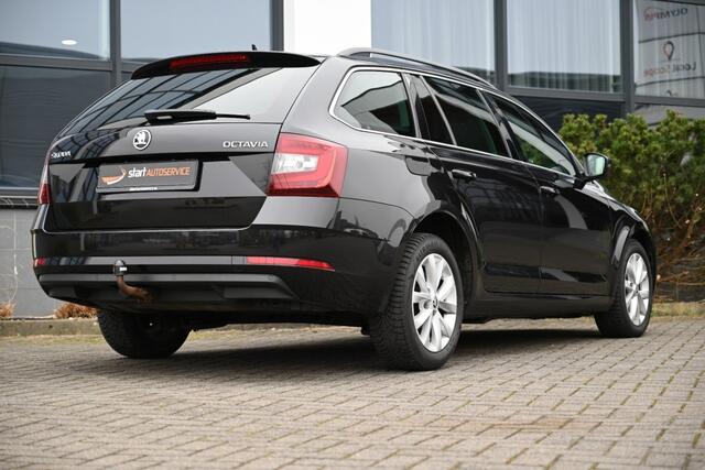 Skoda OCTAVIA Combi 1.6 TDI DSG Greentech Clever Ed. Nav Euro6 Cruise