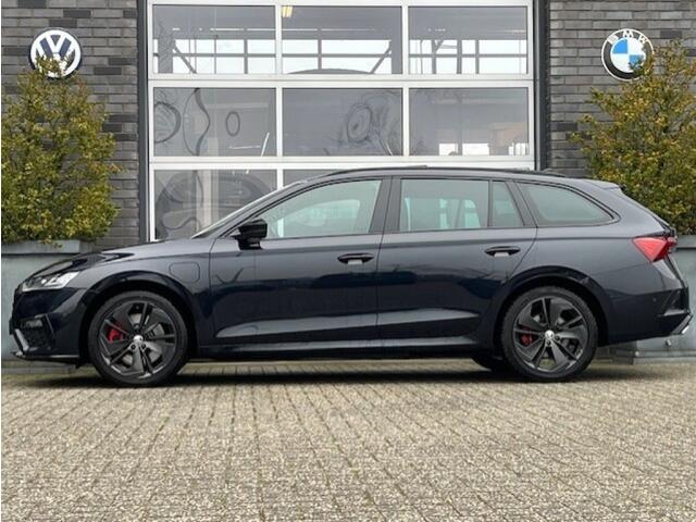 Skoda OCTAVIA RS FIRST EDITION IV - PANO - AFN. TREKH. - HEAD UP - 18 INCH