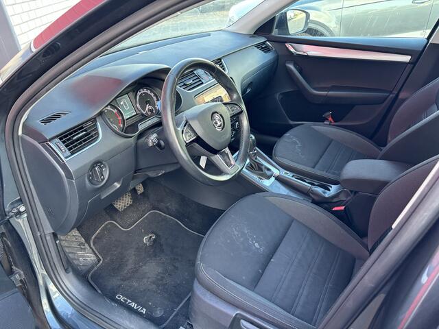 Skoda OCTAVIA Combi 1.0 TSI Greentech Ambition Business AUTOMAAT / STOELVERW / CAMERA / DAB+ / CARPLAY / NL-AUTO