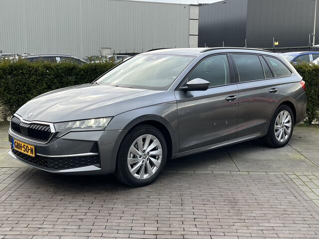 Skoda OCTAVIA Combi 1.5 TSI DSG-7 MHEV First Edition
