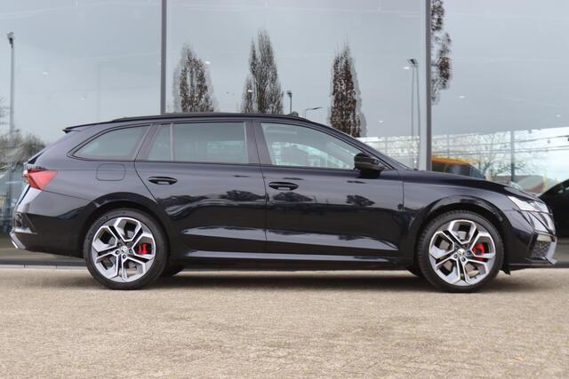 Skoda OCTAVIA COMBI 1.4 TSI RS IV PHEV ORIG. NL | PANO | HUD | MEMORY | ADAPT. CRUISE | KEY-LESS | TREKHAAK | CAMERA