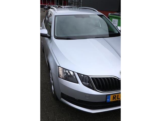 Skoda OCTAVIA Combi 1.0 TSI Greentech Ambition Business NAP | Automaat | nav |