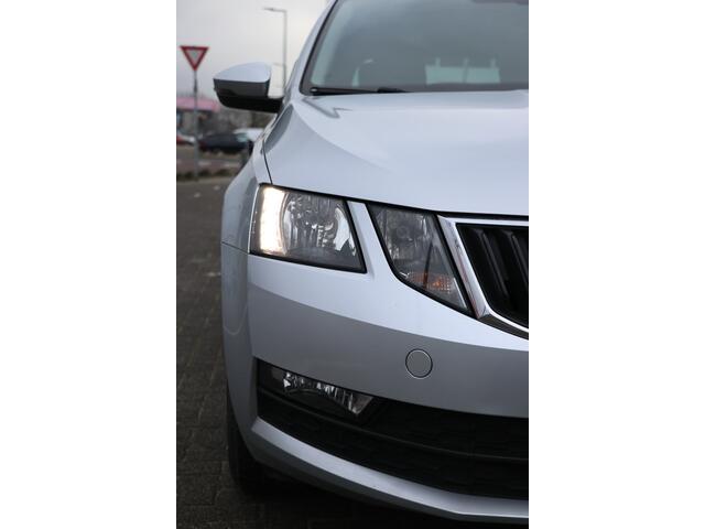 Skoda OCTAVIA Combi 1.0 TSI Greentech Ambition Business NAP | Automaat | nav |