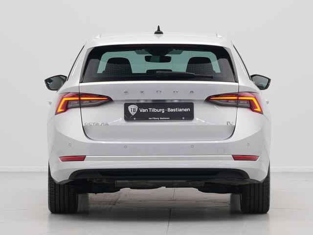 Skoda OCTAVIA Combi 1.4 TSI iV PHEV 204pk Style Navigatie Matrix Led HuD Memory
