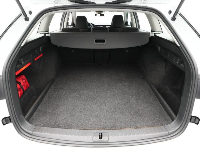 Skoda OCTAVIA Combi 1.4 TSI iV PHEV Ambition Navi via App Pdc Cruise Lm Velgen
